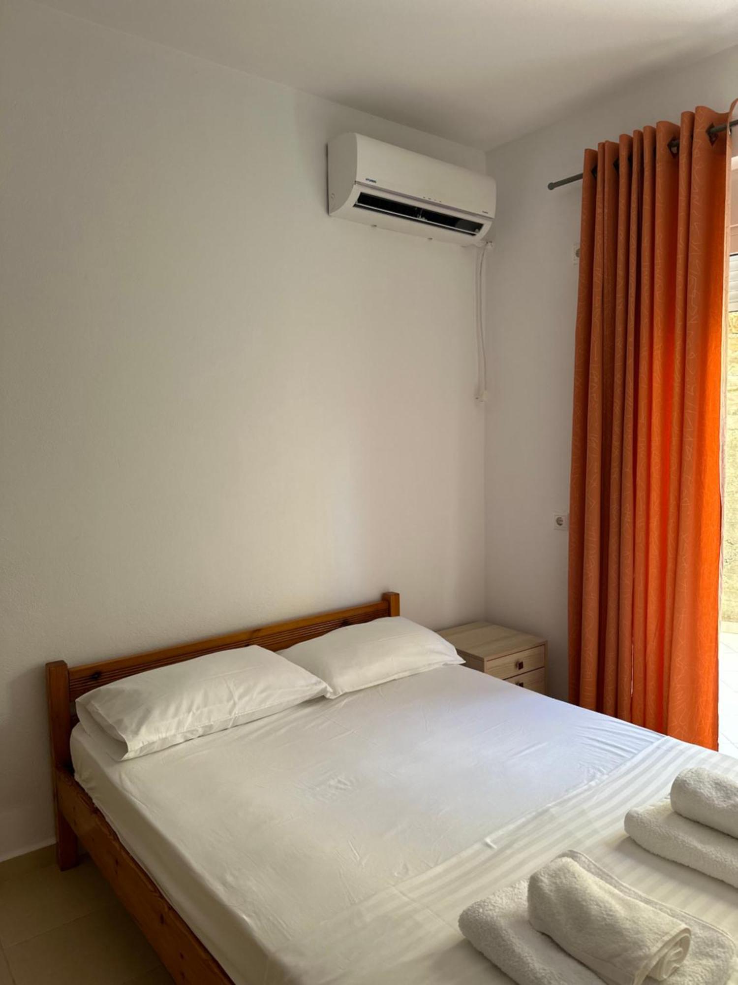 Vila Lemon Tree Sarandë Buitenkant foto