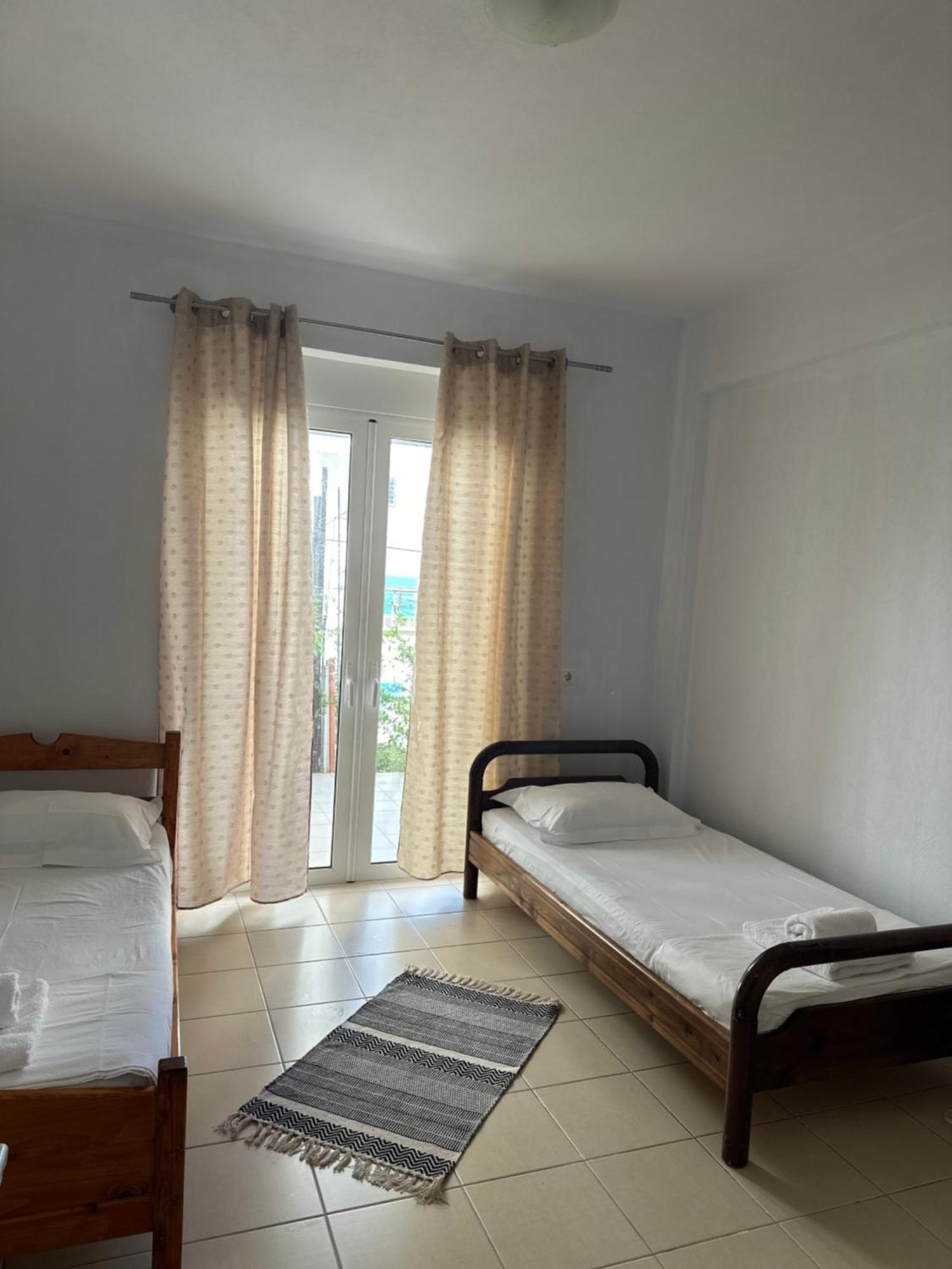 Vila Lemon Tree Sarandë Buitenkant foto